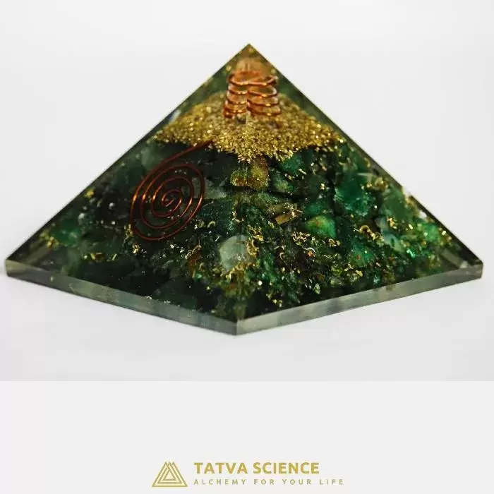 Green Aventurine Orgone Pyramid1